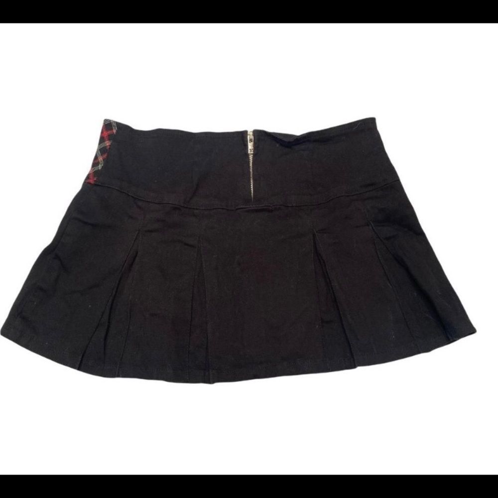 Daang Goodman For Tripp NYC Black And Red Mini Skirt - Picture 3 of 3